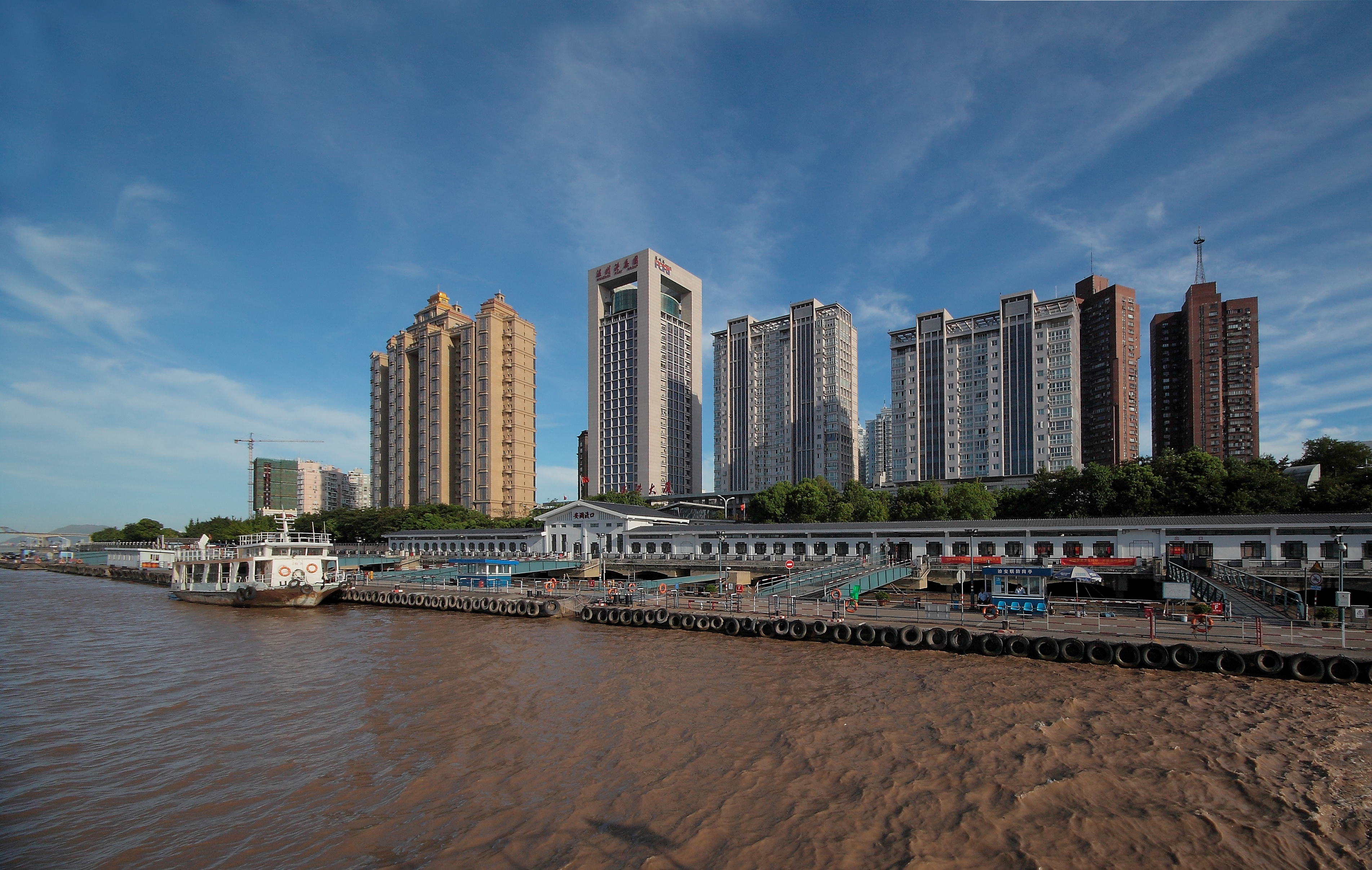 温州港集团多举措提升经营质效