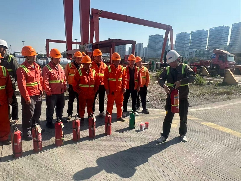 龙湾公司开展“119消防演练”活动